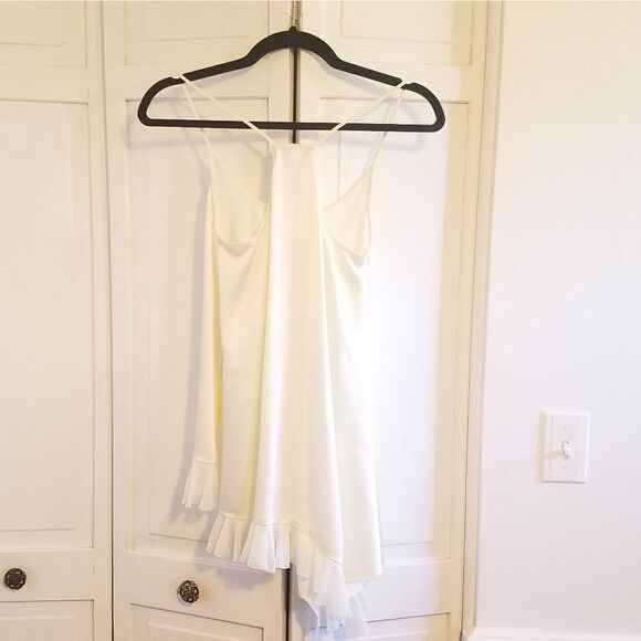 Elizabeth and James Angela Asymmetrical Ruffle Top - Picture 8 of 8